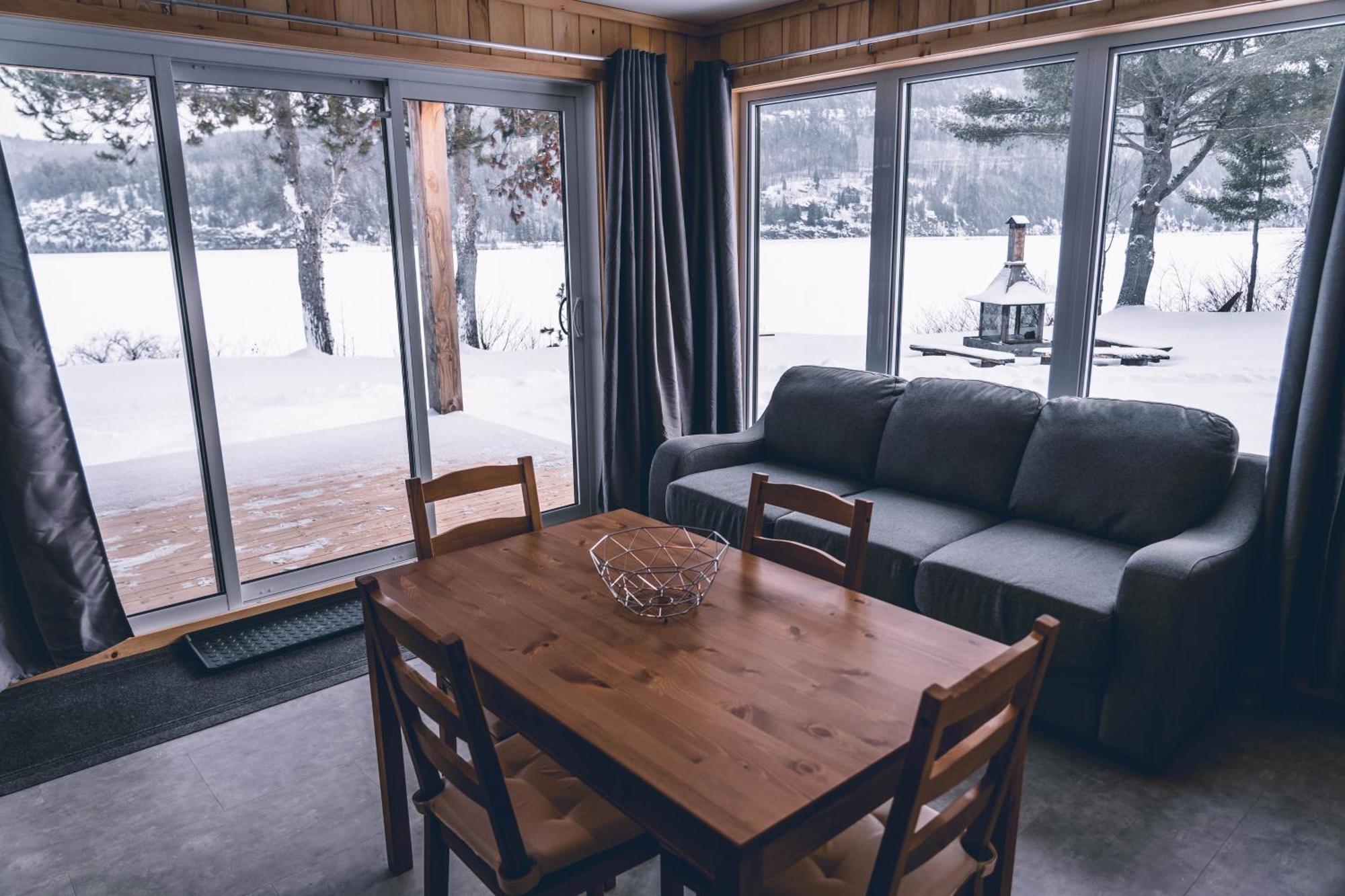 Villa Le 2800 du Parc à Shawinigan Extérieur photo